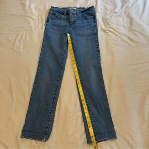 Levi’s 314 Shaping Straight Leg Women’s Jeans Size 26